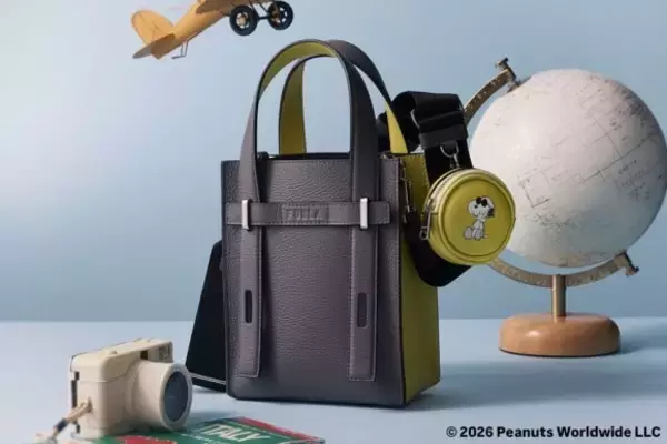 「スヌーピーがワンポイントに光る♪ FURLAの期間限定ポップアップストアに「ピーナッツ」とのコラボアイテム登場！」の画像