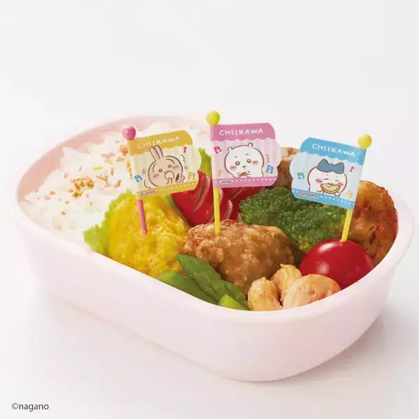 「「ちいかわ」可愛い新作ソックスに限定ベビースター、お弁当グッズも！新商品が続々登場」の画像