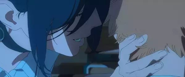 「劇場版「チェンソーマン」デンジ＆レゼの“超親密カット”到着♪ 第4弾入場特典は“レゼの公開後ビジュアル”がカードに」の画像