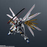 「キラの新たな翼…マイティーストライクフリーダムガンダムが6月27日に発売！ プラウドディフェンダーは切り離して展示可能」の画像1