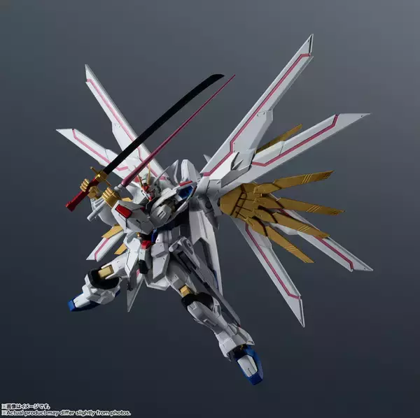 キラの新たな翼…マイティーストライクフリーダムガンダムが6月27日に発売！ プラウドディフェンダーは切り離して展示可能