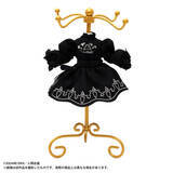 「「NieR:Automata」2Bと9Sの衣装を細部まで再現！ 刺繍も美しいトルソー型アクセサリースタンド登場」の画像2