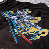 「フリーダム＆ジャスティスをドーン！ 「ガンダムSEED」ガンダムが描かれたスカジャン登場！ リバーシブル仕様で2デザイン楽しめる」の画像1