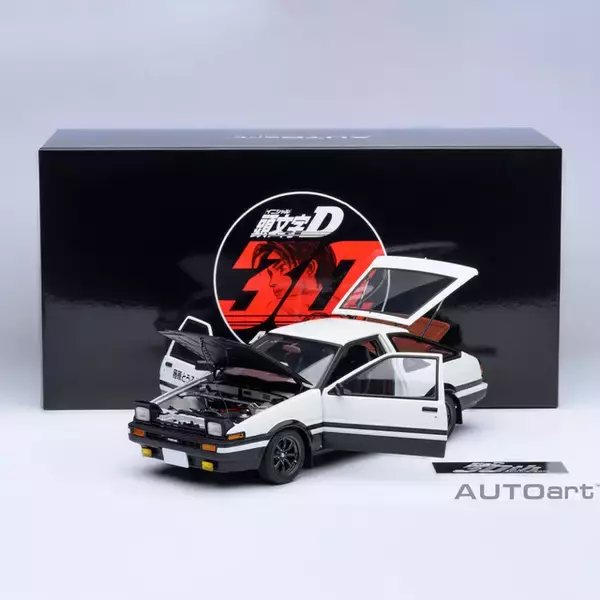 「「頭文字D」トレノ（AE86）を再現…完成度の高ッ！ 1/18サイズのミニカーが「東京オートサロン2026」で販売」の画像