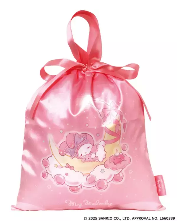 「キティ、マイメロ、ポムポムプリンらが月の上でスヤスヤ…♪ “ゆめかわ”巾着バッグがカプセルトイに登場」の画像