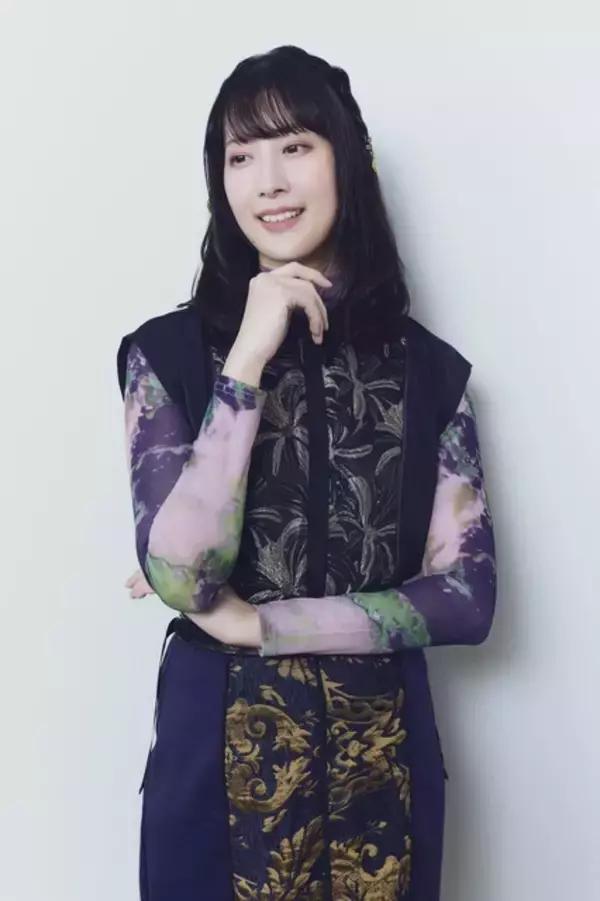 「小清水亜美　史実をたどり、共演者との芝居で深めたドレゲネの“止まった時間”と“繊細な強さ”　TVアニメ「天幕のジャードゥーガル」インタビュー（８）」の画像