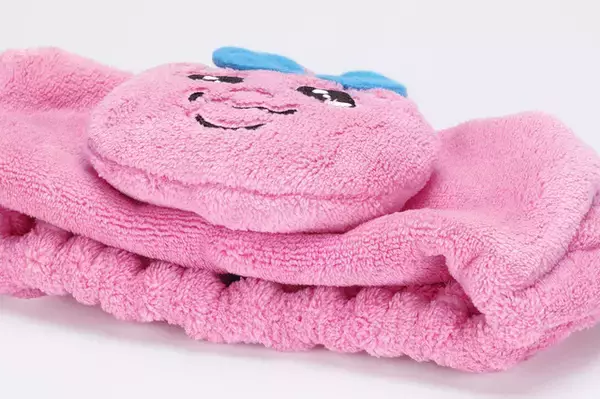 「「おぱんちゅうさぎ」吸水速乾タオルキャップ＆ヘアターバン登場！耳とリボンまで立体的に再現したキュート仕様」の画像