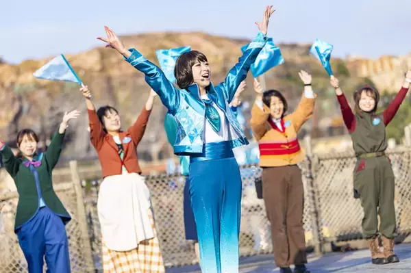 「ミッキーもダッフィーも可愛すぎ☆ ディズニーシーの新ハーバーショーが初お披露目！TDS開園25周年を祝う「スパークリング・ジュビリー・セレブレーション」【レポート】」の画像