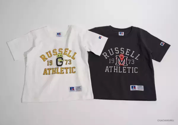 「ガチャピン＆ムックのカレッジ風Tシャツがかわいい♪ リンクコーデもできるアパレルアイテムが新登場」の画像