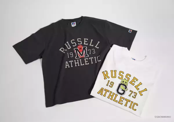 「ガチャピン＆ムックのカレッジ風Tシャツがかわいい♪ リンクコーデもできるアパレルアイテムが新登場」の画像