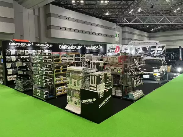 「「頭文字D」藤原拓海の“ハチロク”実車展示&グッズ販売も！「ジャパンモビリティショー」ブース出展中」の画像