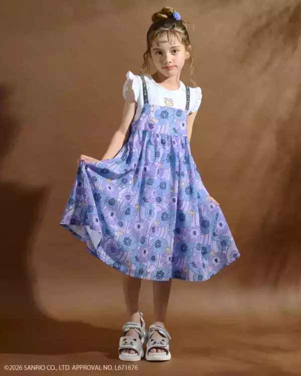 「「サンリオ」日焼けキティ×サマーフラワーがかわいい♪ 子ども服ブランド「ANNA SUI mini」から新作アパレル登場！」の画像