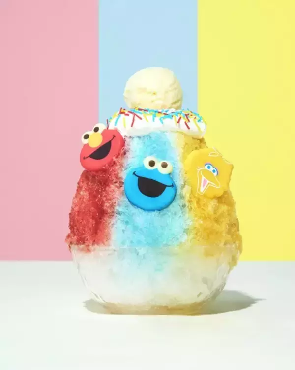 「「セサミストリート」エルモ、クッキーモンスターがかき氷に！夏気分を盛り上げる“レインボー”も新登場☆」の画像
