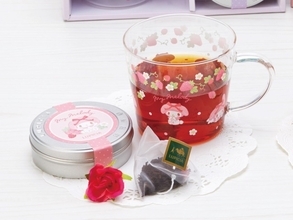 「サンリオ」キティ、マイメロ、シナモロールらイメージの紅茶が登場♪ マグ付きLUPICIAコラボセット