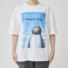 「Suicaのペンギン」新作グッズ9種が登場！日焼け姿の巾着や「Penguin Years」Tシャツも♪