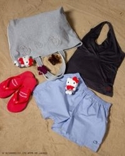 「ハローキティ」ビーチがテーマ♪ ATTISESSIONとのコラボ・春夏限定の6アイテムが登場！