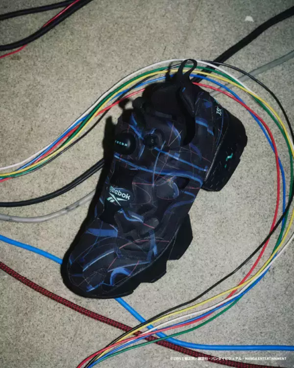 「「攻殻機動隊」ファン必見のトリプルコラボスニーカーがカッコよすぎる…！素子たちがプリントされたグラフィックTも再販決定！」の画像