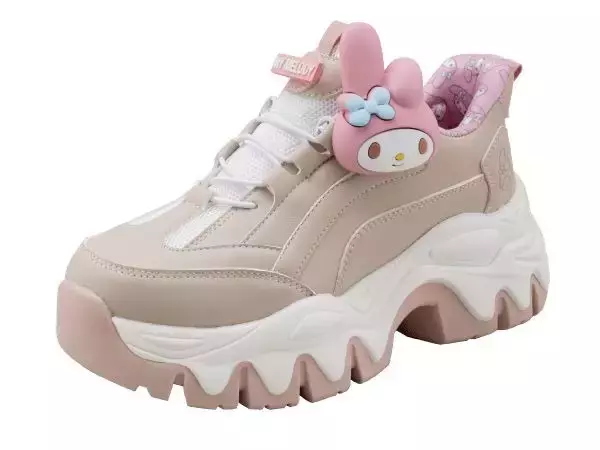 「「サンリオ」キティやクロミと新生活は新しいスニーカーで♪ キャラチャームは取り外し可能が嬉しい☆ コラボスニーカー登場」の画像