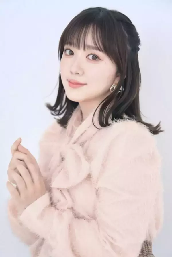 「「BanG Dream!」「メダリスト」声優・伊藤彩沙、水着やランジェリー姿に挑戦！20代ラストの写真集が発売決定」の画像