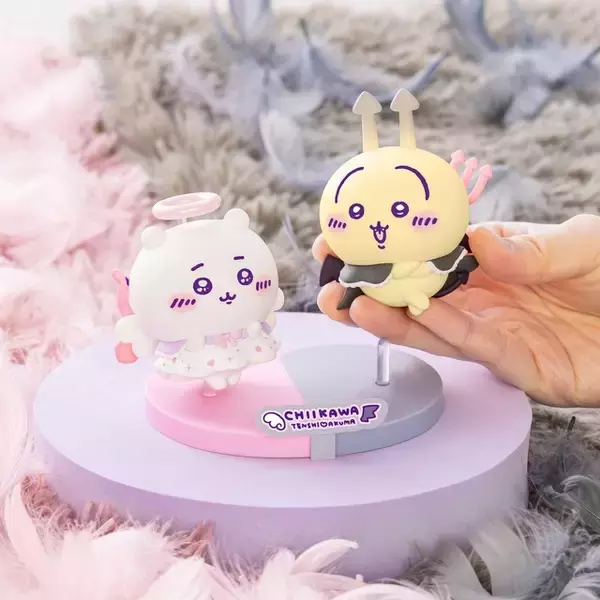 「ちいかわ、ハチワレ、うさぎが二日酔い!? 天使と悪魔のギュンかわフィギュアや赤ちゃん姿の箸置きも☆新グッズが登場！」の画像