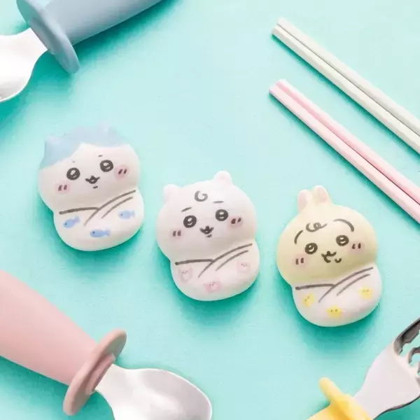 「ちいかわ、ハチワレ、うさぎが二日酔い!? 天使と悪魔のギュンかわフィギュアや赤ちゃん姿の箸置きも☆新グッズが登場！」の画像