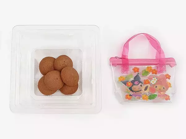 「「サンリオ」キティ＆ダニエル、マイメロ＆クロミが小麦肌が可愛い♪ プールバッグ風ポーチがミニストップ限定で登場」の画像