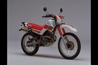 「終末ツーリング」の“リアリティ”と“バイク愛”をバイク愛好家が語る！「セローはもう一人の主役」