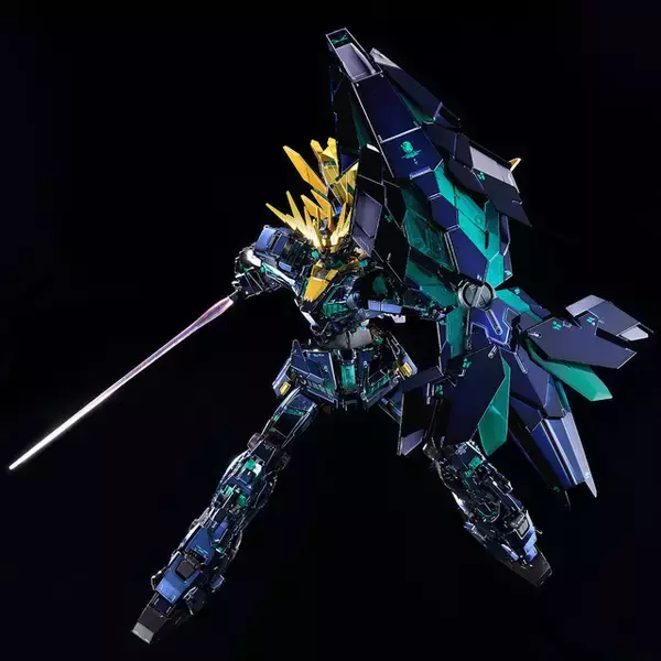「黒いユニコーンガンダム「バンシィ・ノルン（最終決戦仕様）」が再販！ 紺色と金色のメッキで重厚感あふれる外装に」の画像