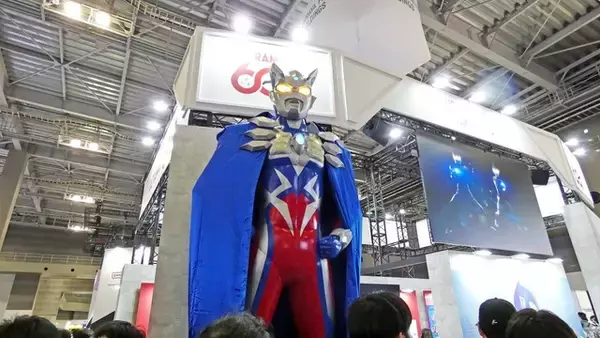 「ウルトラマンが緊急出撃！スペシウム光線体験コーナーなど遊び心たっぷりだった「円谷フィールズホールディングス」ブース【AnimeJapan 2026 ブースレポ】」の画像