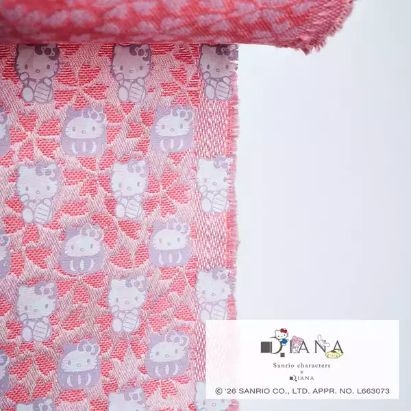 「招き猫とダルマになりきったキティがかわいい♪ 「サンリオ」キティ×桜×西陣織の高級感あふれるシューズやバッグがDIANAより登場」の画像