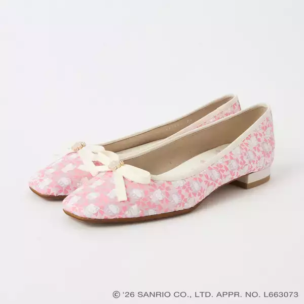 「招き猫とダルマになりきったキティがかわいい♪ 「サンリオ」キティ×桜×西陣織の高級感あふれるシューズやバッグがDIANAより登場」の画像