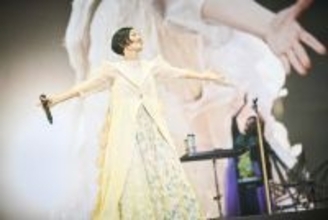 坂本真綾 30周年ライブ「M30～Your Best～」の模様をレポート　“声優×アーティスト”として歩んだ30年の軌跡