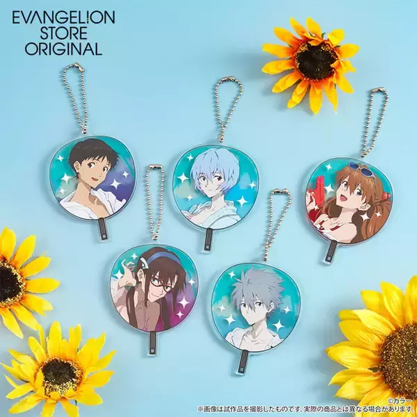「カヲル君、アスカたちと夏を楽しんじゃおう♪ 「エヴァ」限定グッズが集結！「EVANGELION STORE SUMMER FES 2026 in AmiAmi」チケット風クリアカード特典も☆」の画像