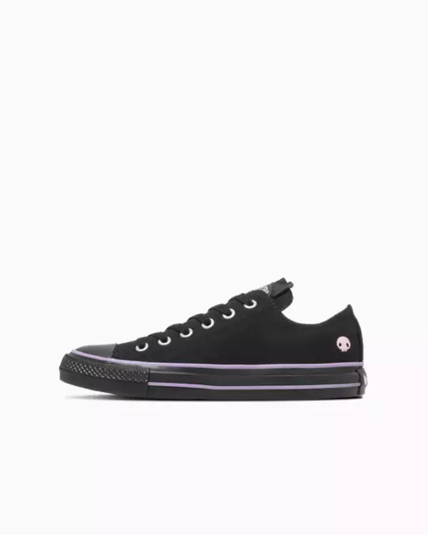 「ポムポムプリン＆クロミ＆ハローキティが「CONVERSE」に！耳やベレー帽デザインのアンクルパッチ、ドクロの刺繍、赤いリボンのかかと紐…特別なオールスターが登場☆」の画像