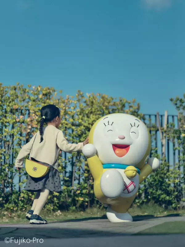 「「ドラえもん」ドラミちゃん、Happy Birthday♪ チェック柄やお花デザインのアイテム登場　藤子・F・不二雄ミュージアムにて」の画像