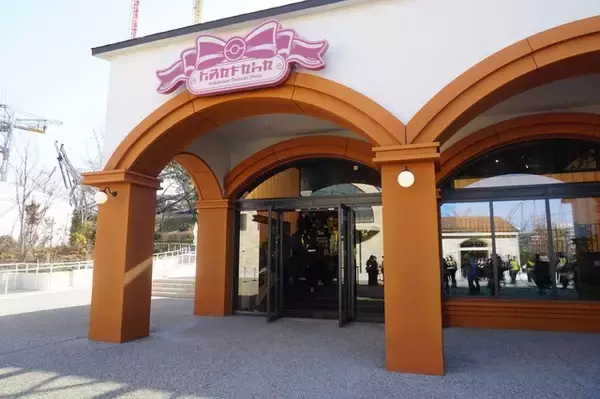 「『ポケパーク カントー』最大級ショップに潜入！限定アイテムなど徹底紹介♪　扉の向こうは、ときめきの世界でした【現地レポート】」の画像