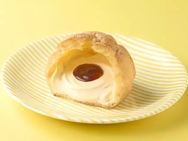 「仲良しなちいかわたちが目印♪ 「ちいかわ」むちゃうまプリンがシュークリーム＆エクレアに！ モンテールとのコラボスイーツ第二弾が登場」の画像