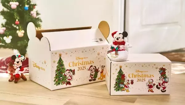 「「ディズニー」ミッキーたちがクリスマスの魔法をお届け♪ ツリーやアドベントカレンダー、セータも！新コレクション登場」の画像