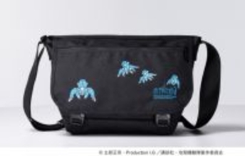 「攻殻機動隊S.A.C」タチコマがかわいい♪ 笑い男マークも裏に潜む…！ 特別デザインの「Manhattan Portage」コラボバッグ3種登場