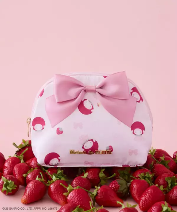 「「サンリオ」マイスウィートピアノの誕生日をお祝い☆ いちご頭巾がかわいいフリルトートバッグなど5アイテム【Maison de FLEURコラボ】」の画像