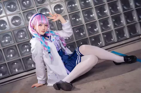 「【コスプレ】「どうもこんあくあー！」ホロライブ・湊あくあが可愛さ満開！人気レイヤー・空条あまに【写真4枚】」の画像