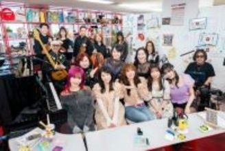 「鬼滅の刃」「SAO」「ガンダムSEED」ファン必見！ 梶浦由記×LiSA×FictionJunctionがNHK「tiny desk concerts JAPAN」で奇跡の共演！  名曲を特別アレンジで