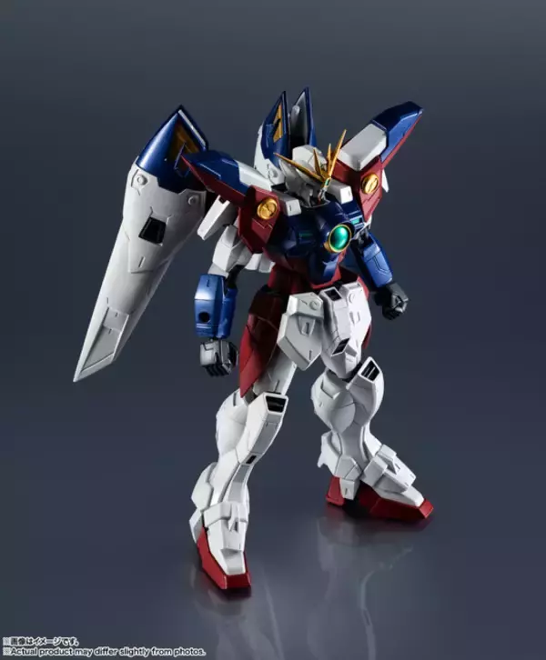 「「ゼロよ、俺を導いてくれ」ウイングガンダムゼロが発売中！ツインバスターライフルを両手で構えたり、ローリングバスターライフルを再現したりできる！」の画像