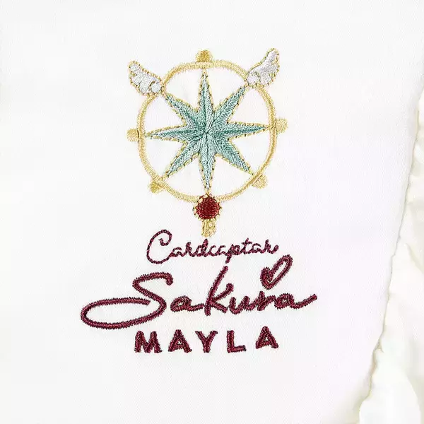 「「CCさくら」さくらの衣装をイメージ♪ アイコニックながら日常に馴染む「MAYLA」ブラウス登場」の画像