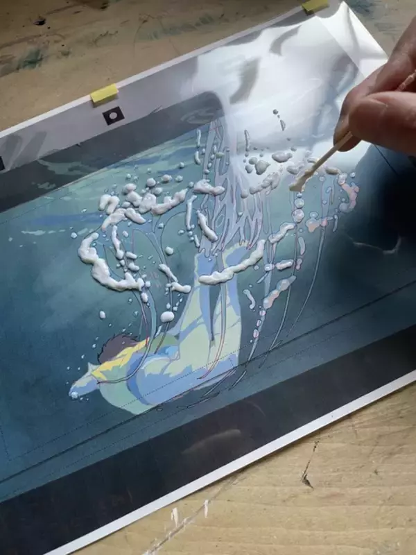 「「花緑青が明ける日に」こだわりのメイキング写真が公開！粘土やスポンジ、樹脂を駆使!? 唯一無二の映像表現の裏側とは」の画像