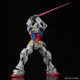 「“こいつ…動くぞ”「RG 1/144 RX-78-2 ガンダム Ver2.0」が抽選販売中！ 最新解釈と原点回帰を融合させた外観デザインは必見」の画像2