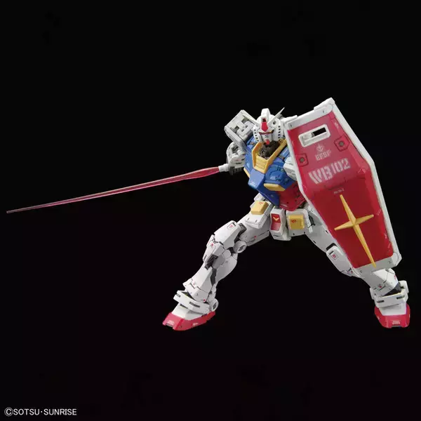 「“こいつ…動くぞ”「RG 1/144 RX-78-2 ガンダム Ver2.0」が抽選販売中！ 最新解釈と原点回帰を融合させた外観デザインは必見」の画像