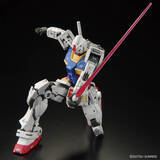 「“こいつ…動くぞ”「RG 1/144 RX-78-2 ガンダム Ver2.0」が抽選販売中！ 最新解釈と原点回帰を融合させた外観デザインは必見」の画像4