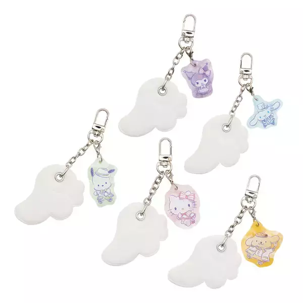 「「サンリオ」キティ、クロミらがアイドルコスに♪ ふわふわ羽チャームもアクセント◎ 「ふわっとエンジェルキーリング」3月12日より展開」の画像