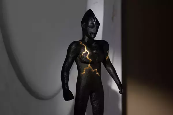 お値段143万円！「ウルトラマン」金継ぎアートのオブジェ作品が“10体限定”で受注販売
